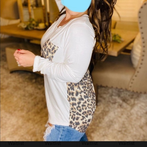 Light weight cream and leopard top - Picture 2 of 4